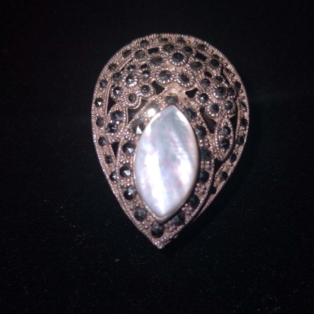 Marcasite and Mother of Pearl Ring